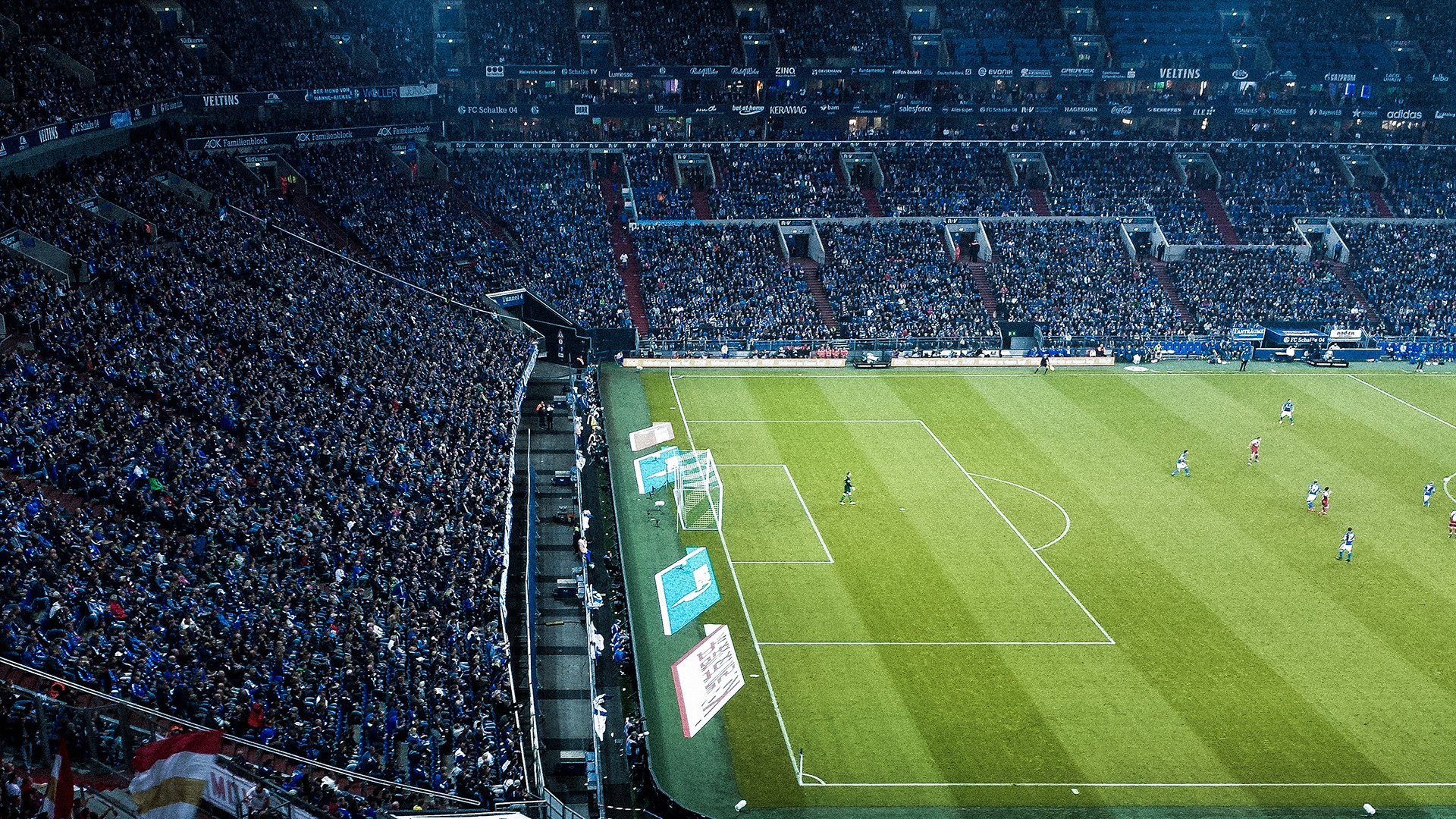 东亚杯中国足球逆袭 球迷纷纷点赞,东亚杯2021举办中国